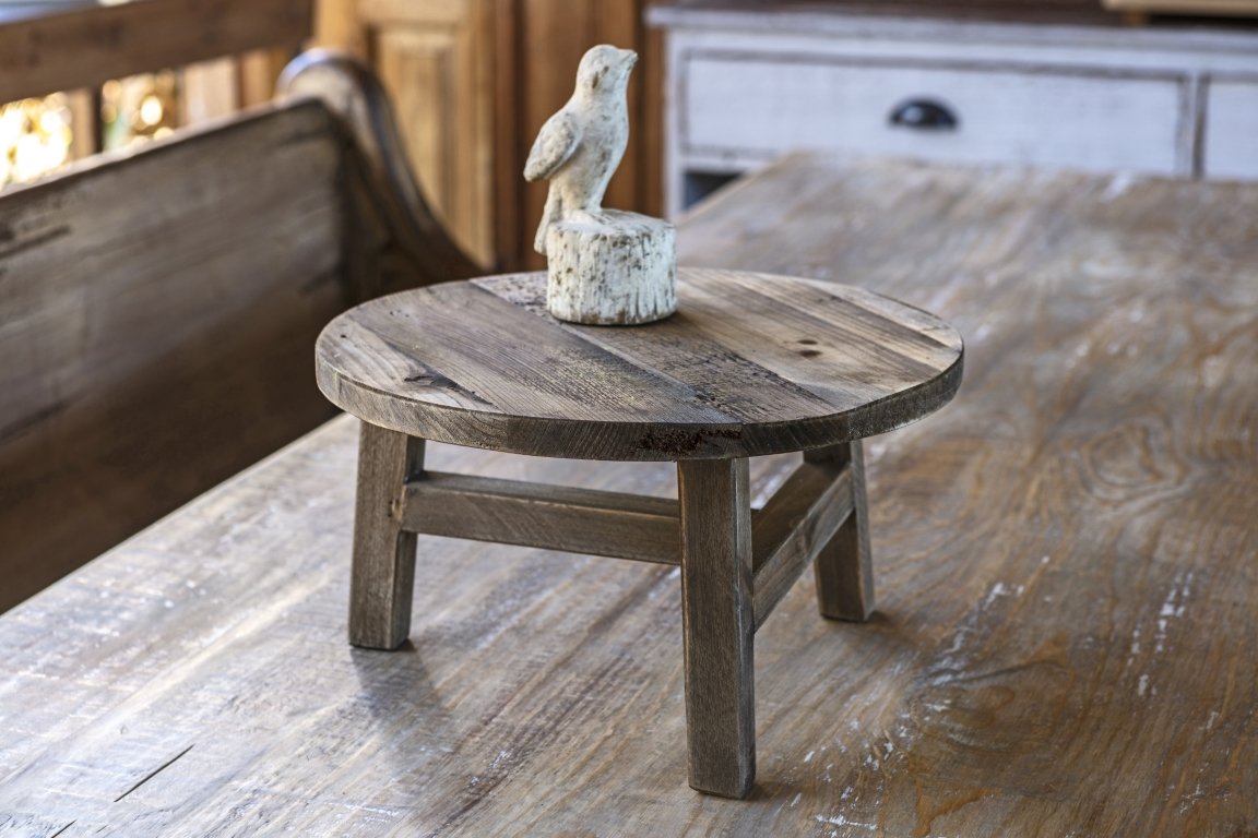 Round Table Top Riser – Summer’s Market Floral & Home Decor
